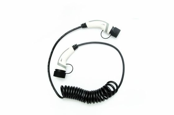 주문 IEC 62196-2 표준 32A 등급 전류 타입 2에서 타입 2 전기 차량 충전용 나선 케이블 온라인 제품